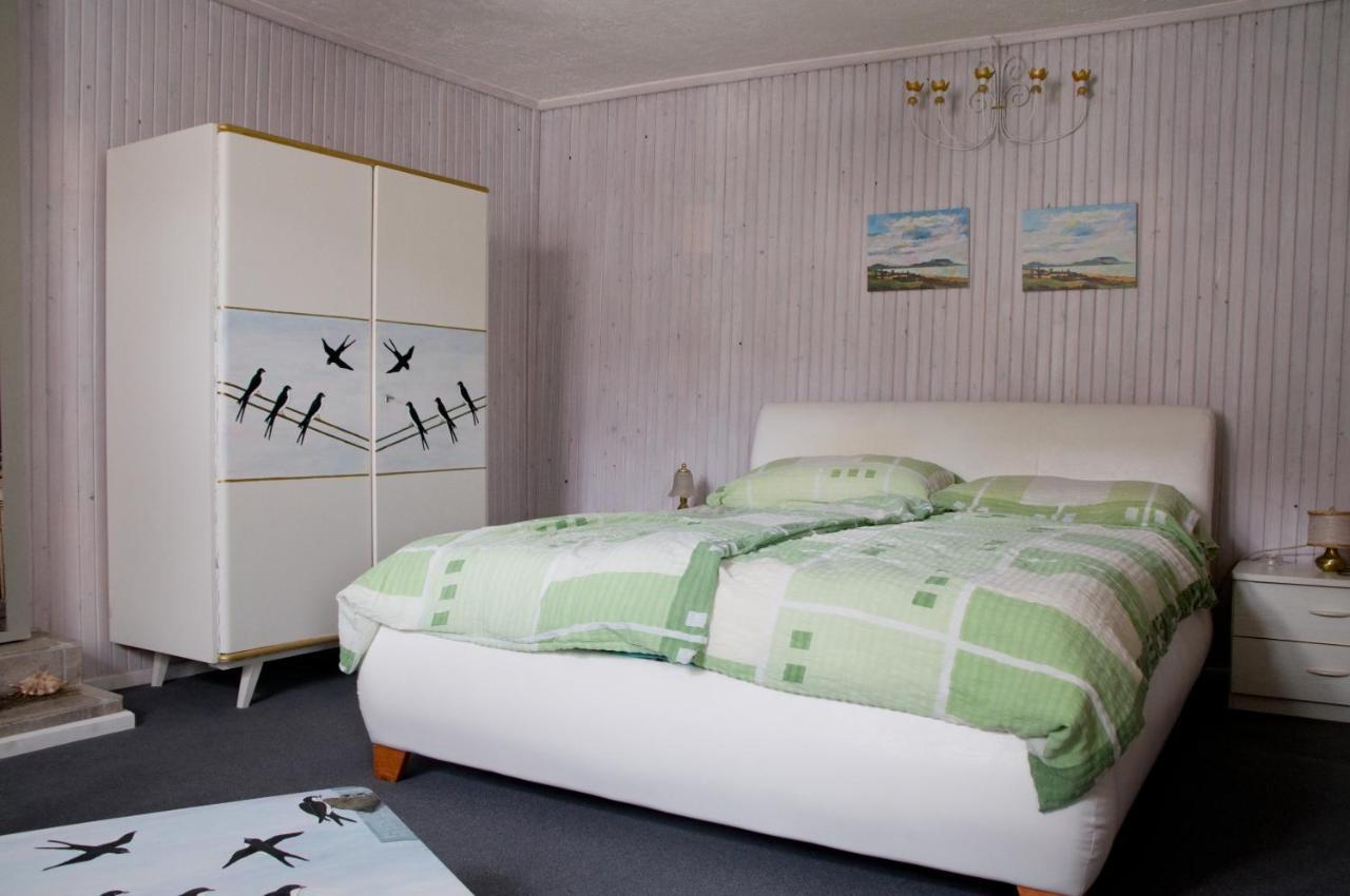 Notas Tuecsoek Vendeghaz Appartement Agyagosszergény Buitenkant foto